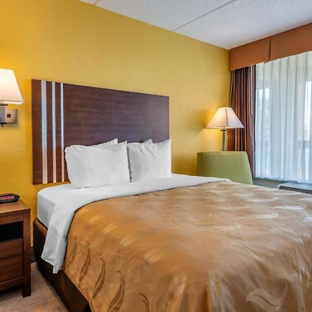 Quality Inn And Suites Palatka Riverfront Exterior foto