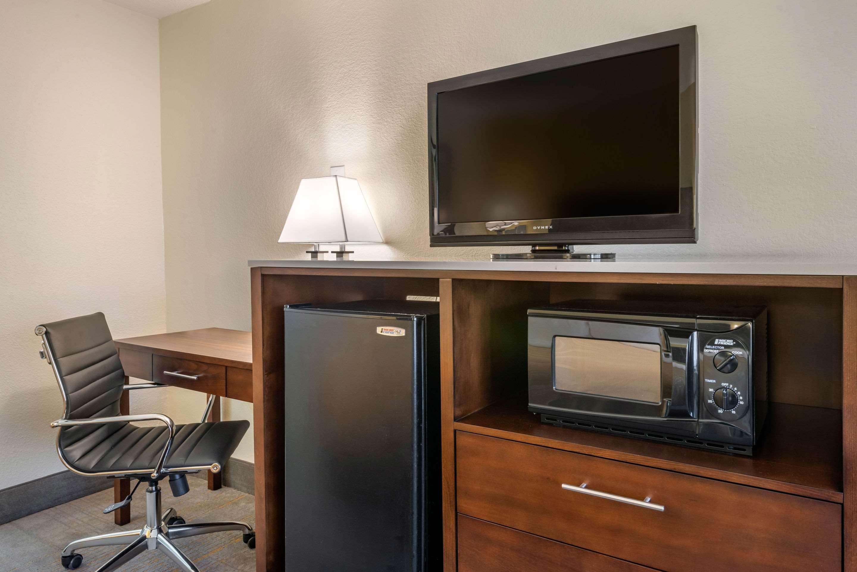 Quality Inn And Suites Palatka Riverfront Exterior foto