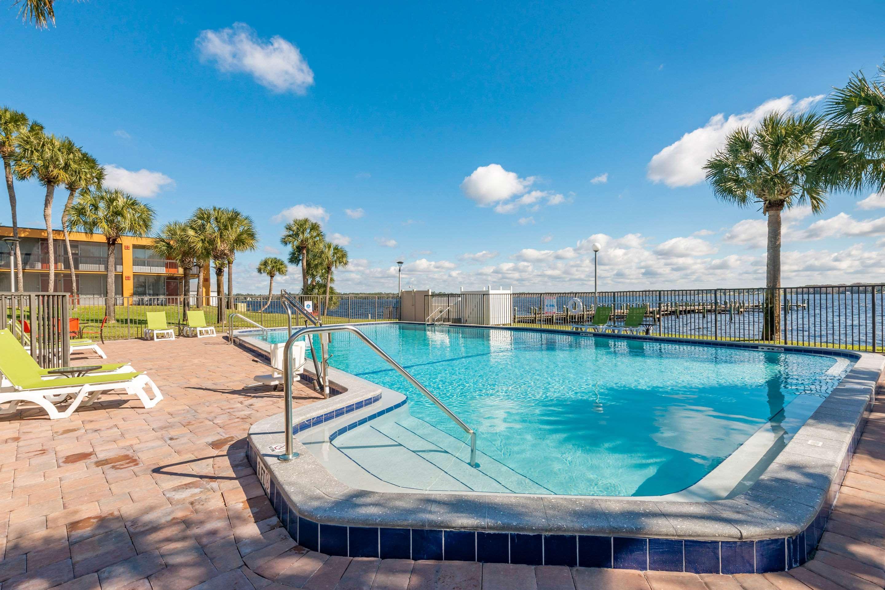 Quality Inn And Suites Palatka Riverfront Exterior foto