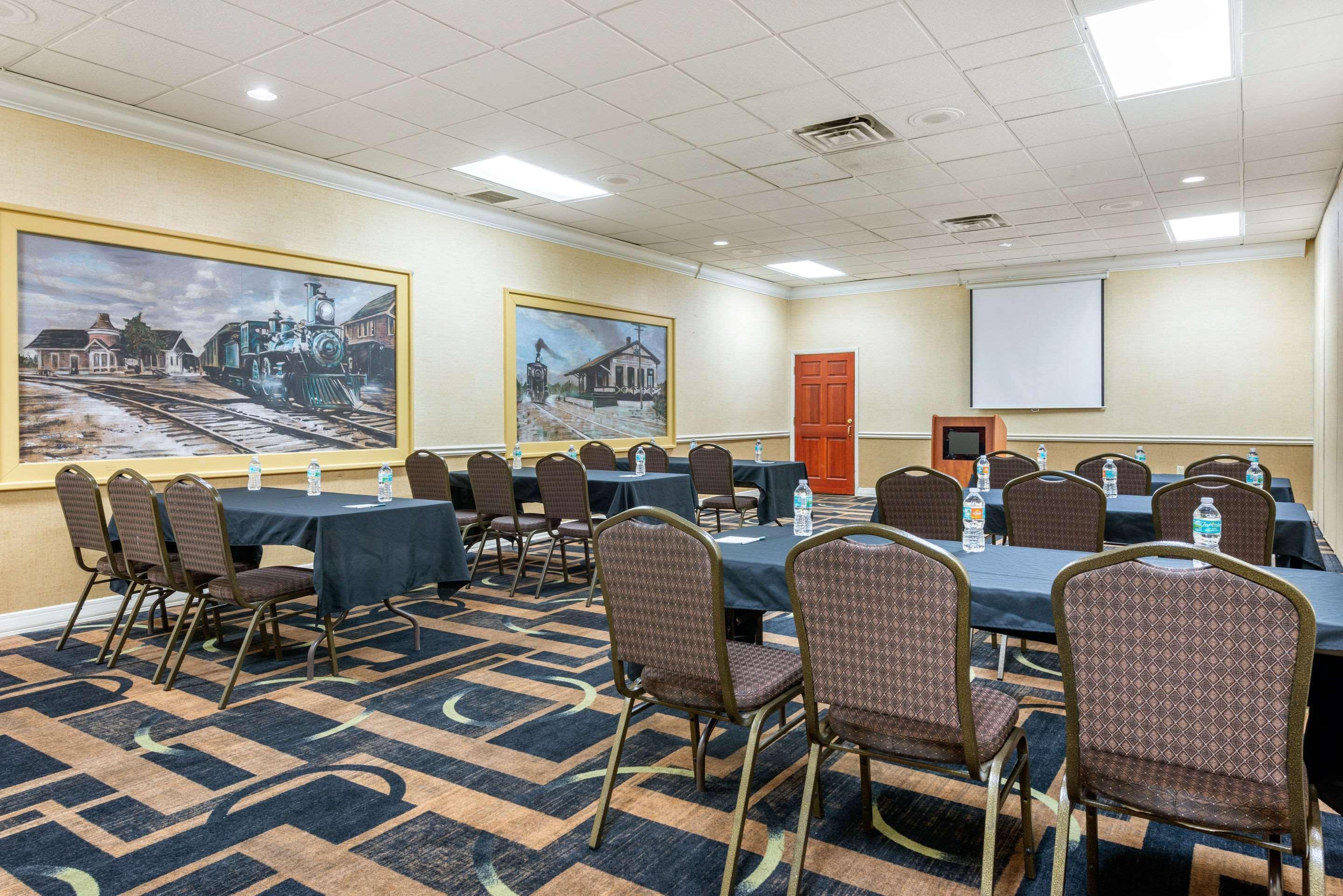 Quality Inn And Suites Palatka Riverfront Exterior foto