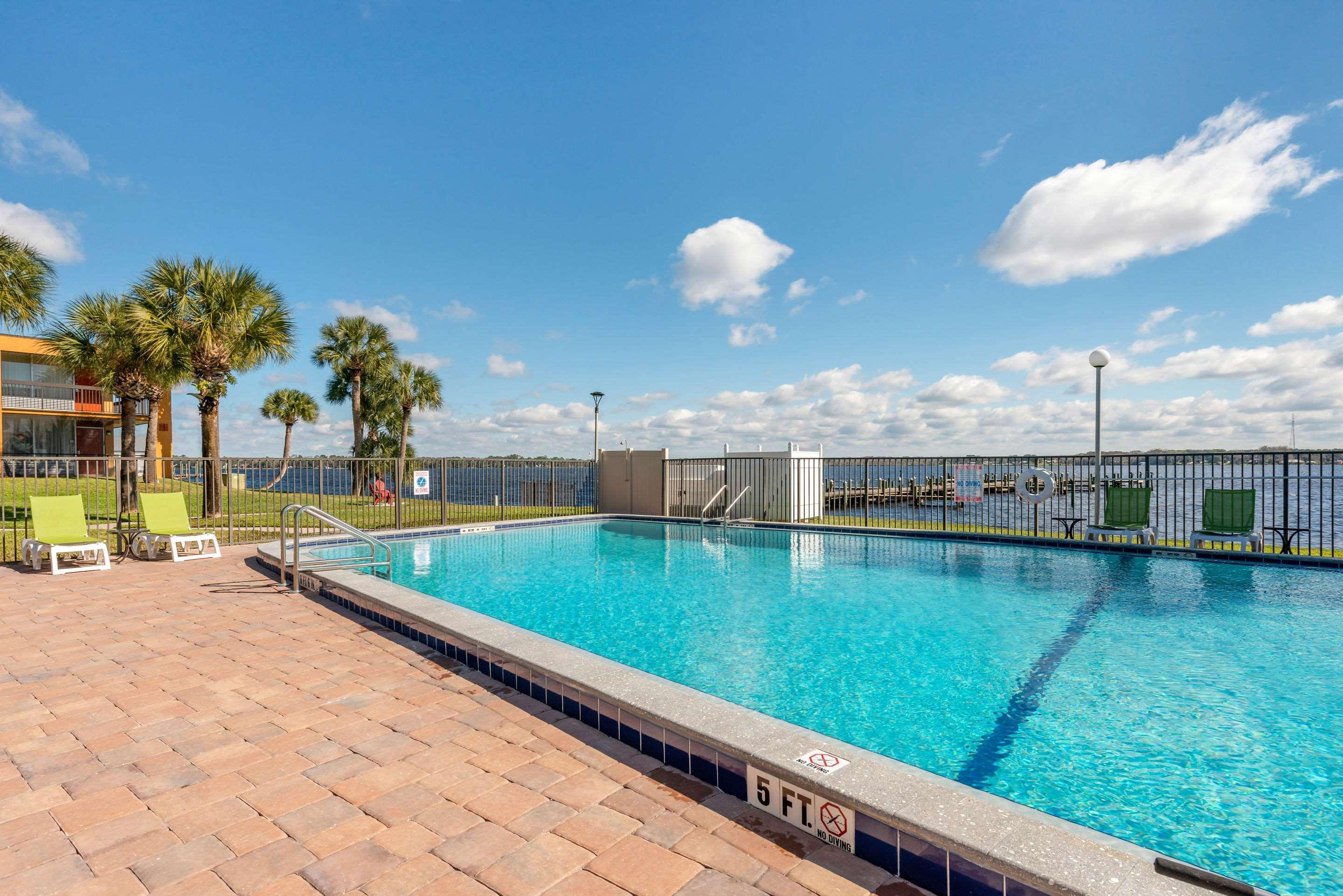 Quality Inn And Suites Palatka Riverfront Exterior foto